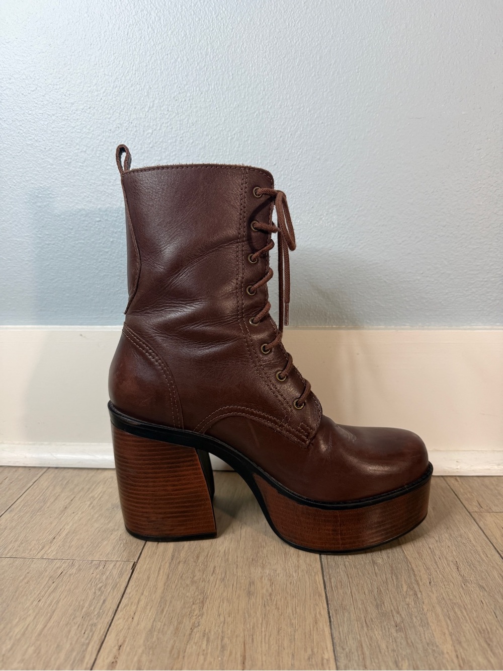 Zigi Soho Platform Lace-Up Boot Brown Leather 9 US/39 EU Chunky Stacked Heel